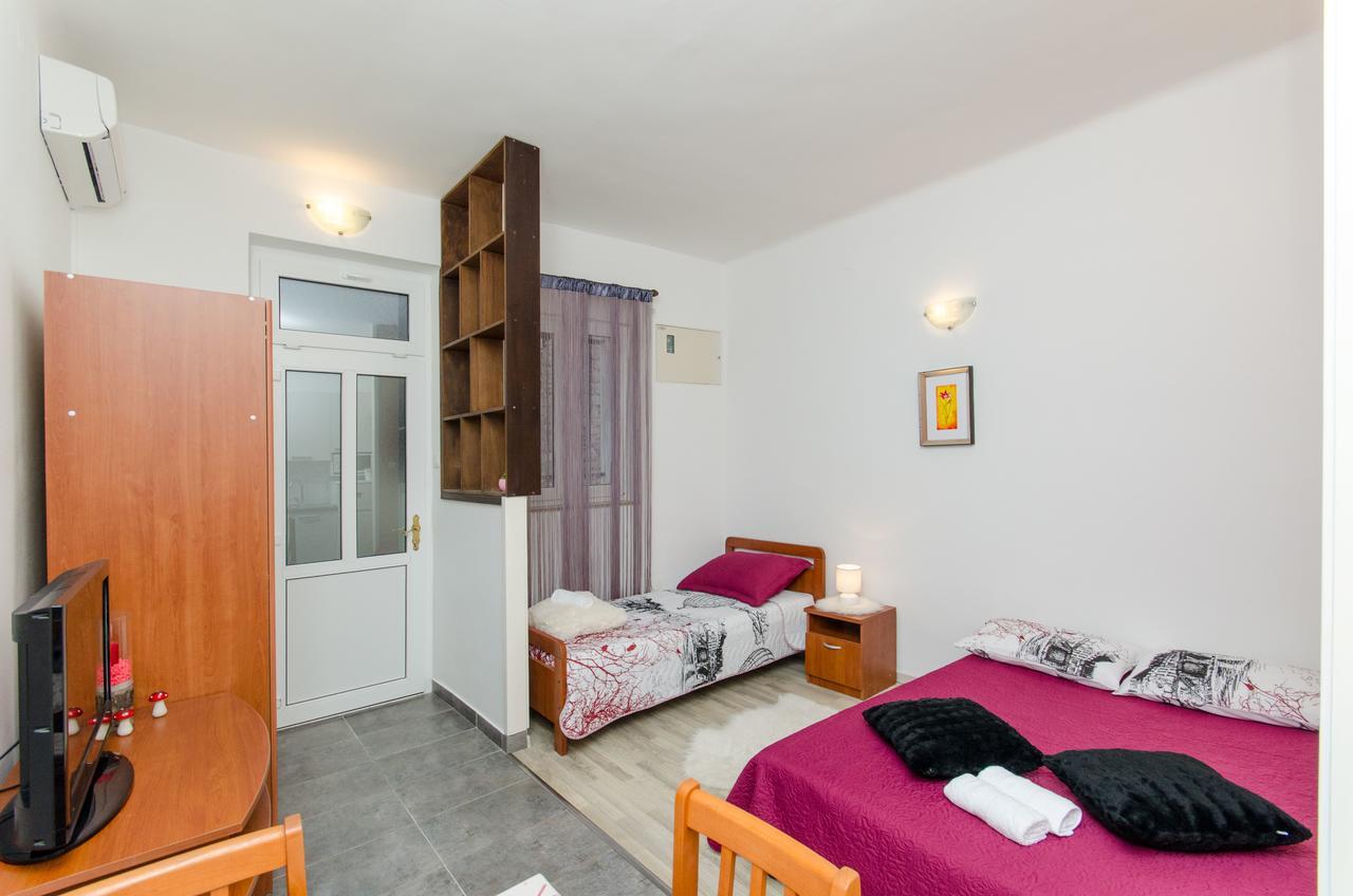Classy Apartment Center Сплит Екстериор снимка